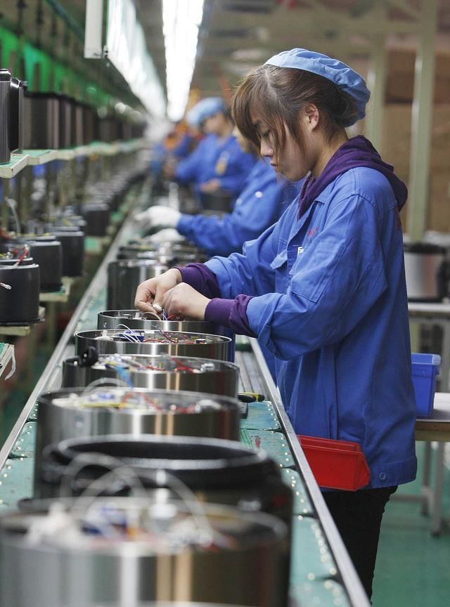 在深圳工厂上班节奏有多紧张,曾经看到拉上流水线速度就想跑路