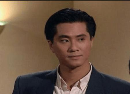 少能从出道就一直爆红的明星艺人,他凭借着出色的外貌,被电视监制看重