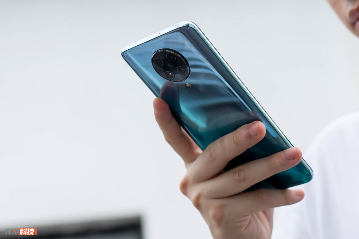 用十年前的价格入手超大杯redmik30至尊纪念版图赏