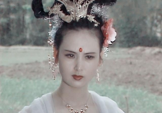 86版最美嫦娥仙子一生只演这一角而今身价过亿热衷慈善