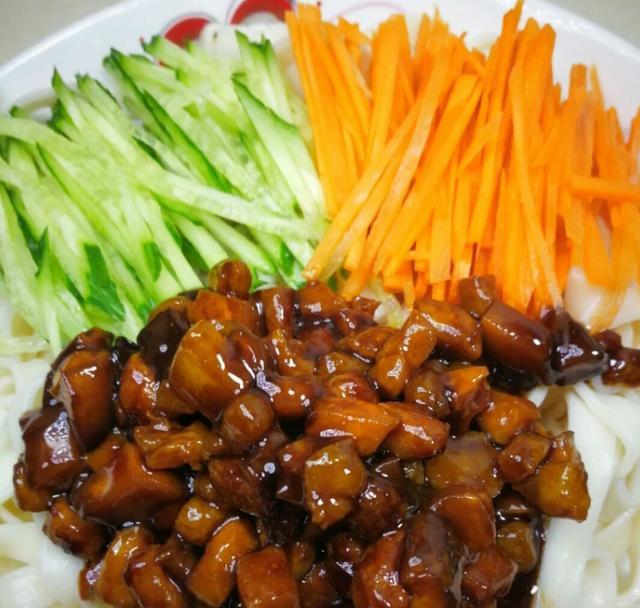 外面卖的炸酱面,不如这一种正宗好吃