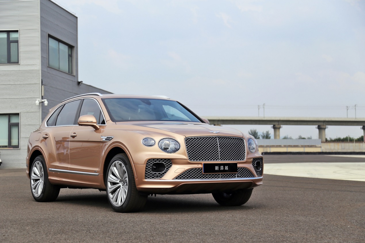 试驾宾利新添越5年之变臻美熟成