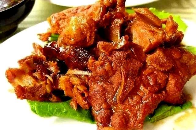 炖猪脊骨的做法花椒味浓郁骨头也嘎嘎香没治了