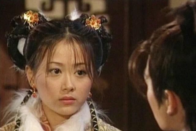 五福姚乐怡晒娃变辣妈为女儿拒复出因貌美屡遭偷拍咸猪手