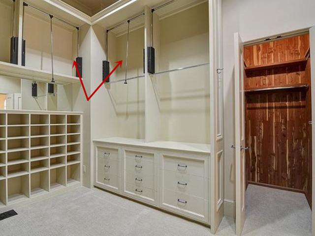 衣柜装个手持式升降杆再高的柜子都能挂衣服触手可得太实用