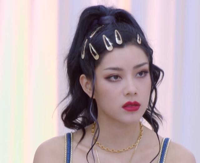 《浪姐》朱婧汐节目不再化浓妆,截图放大三倍,颜值高低很显然__财经