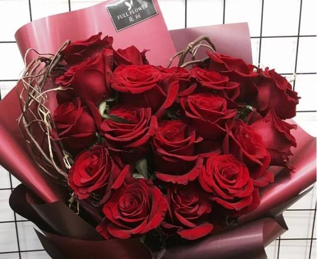 心理测试这4束玫瑰花你会选择哪个