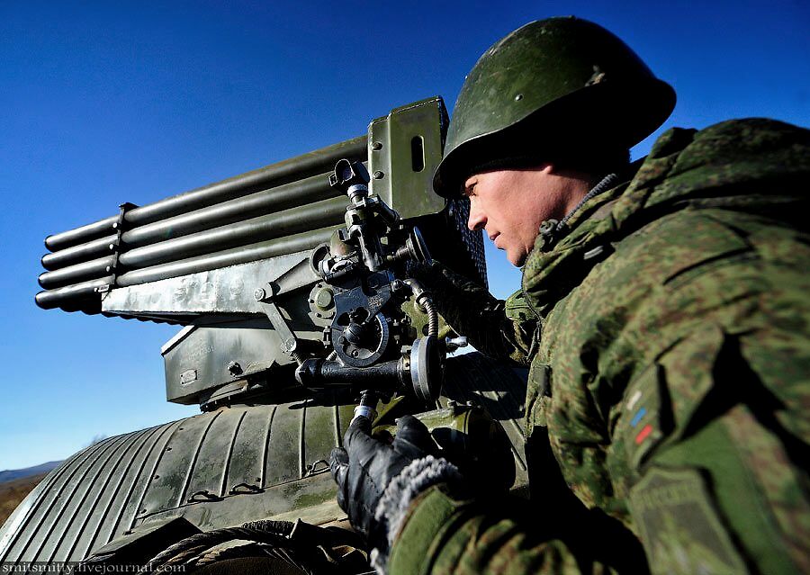 一次动用两个甲类集团军 四天摧毁800个大型军事目标:誓言反击!