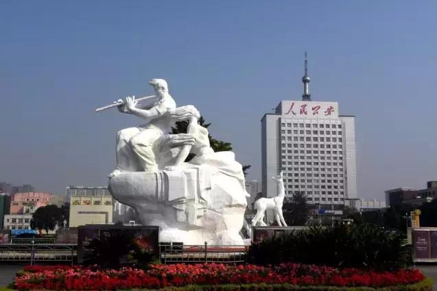 几张老照片揭示太原五一广场的前世今生