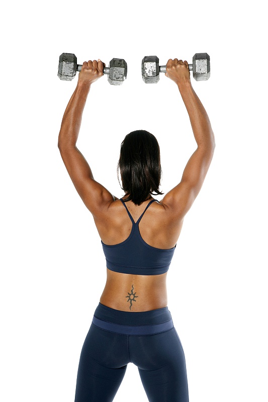 女生如何练背?3个动作,帮你强化背部肌肉提高练背效果