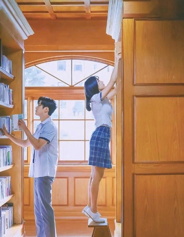 一边希望戏外他们真的在一起|金东旭|刘寅娜|李栋旭_新浪新闻