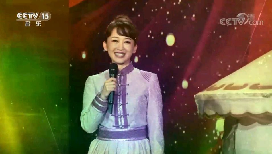 《歌声里的中国》主持人亮点,耿萨综艺主持首秀,徐卓阳久违露面