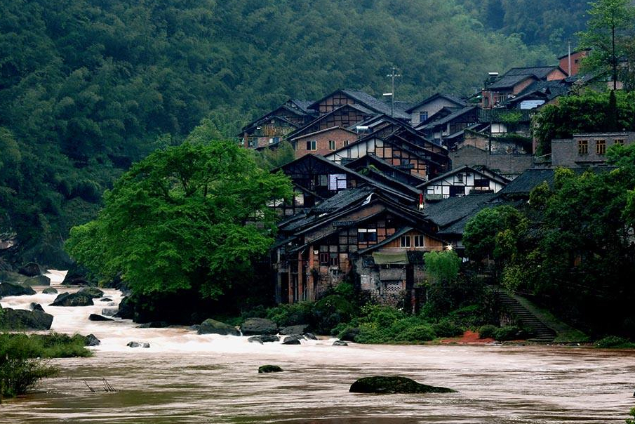 贵州又一古镇走红,人称赤水"小上海",门票10元值得一游