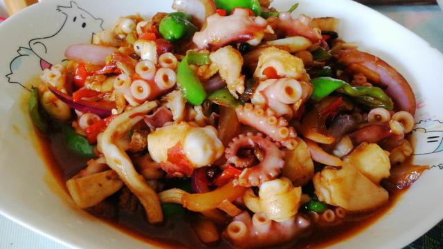 两种口味鲜炒八带如何做出特别鲜嫩口感的八带鱼分享制做方法技巧