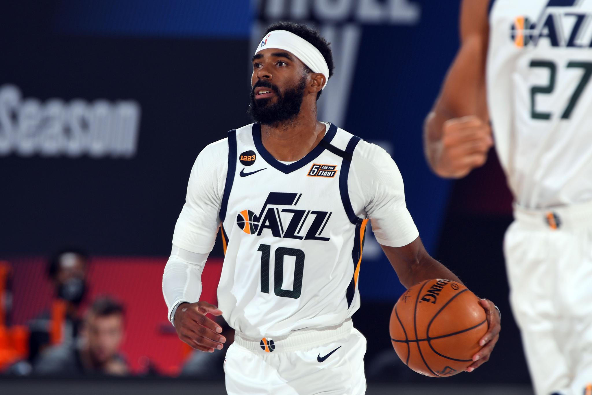 博扬早已赛季报销,艾德-戴维斯也将缺席整个首轮系列赛,他们都是因伤