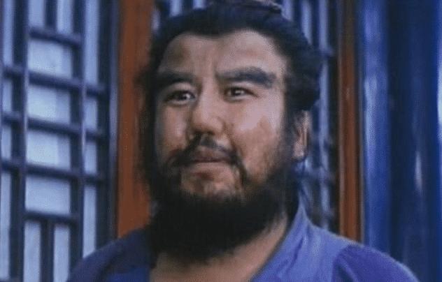 4个不同版本的"程咬金",前三位各有特点,但他才是真正的经典