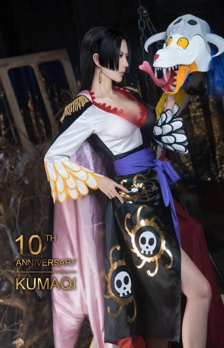 真有生之年!大佬熊祁入圈十周年首次女装,cos海贼王女帝