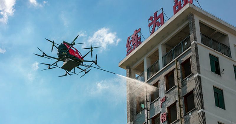 亿航推出智能新型空中消防无人机适用消防灭火和应急救援