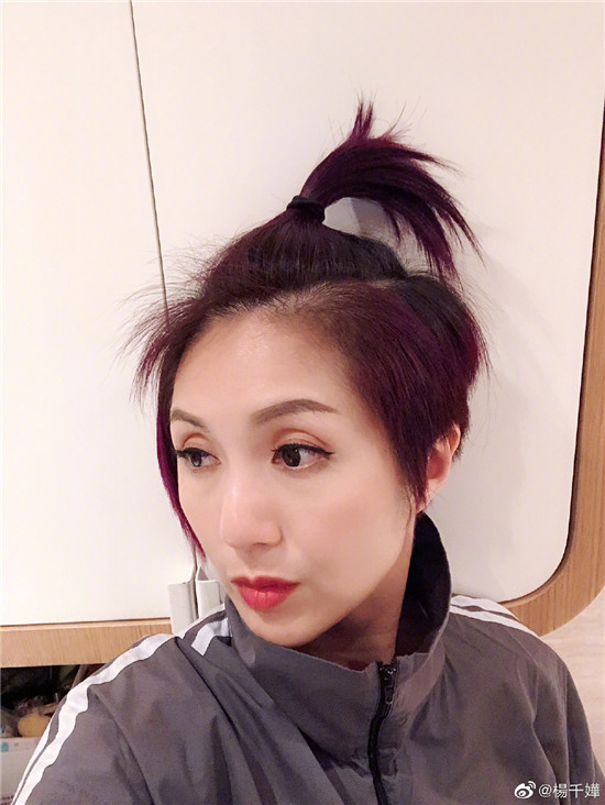 杨千嬅晒健身照片,称要变回原形,网友却劝她别熬夜就行!