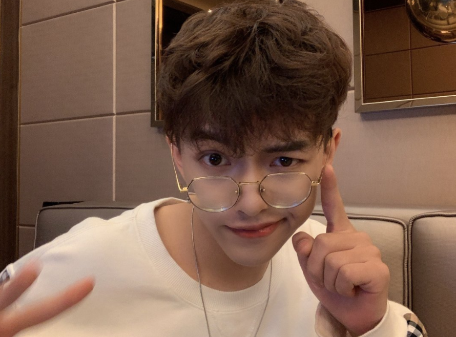 陈哇塞作为某音里颜值靠前的男生,被磕cp简直是家常便饭,之前因为嘴大