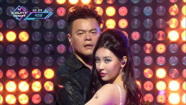 虽然和前经纪公司的合约早已到期,但是李宣美和前老板