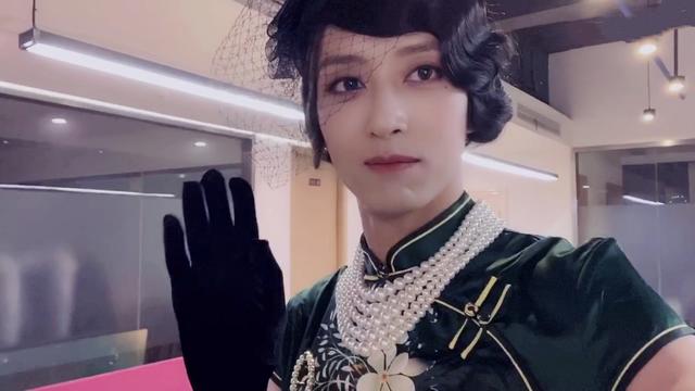 被误会是朱一龙女友的刘畅要红了?跳maria,穿女装,还曾是童星