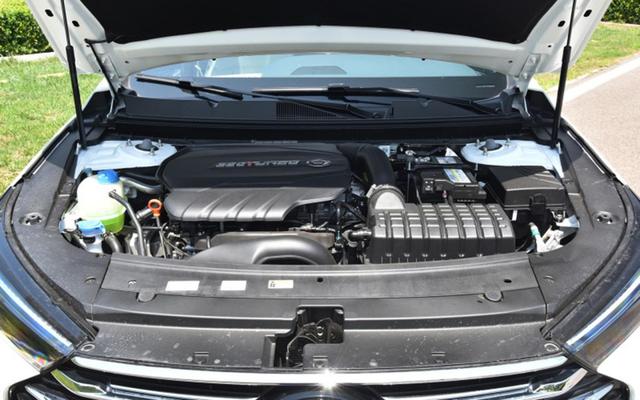 20万内就入手的国产中大型轿车，气场不输奔驰E级，还买合资？