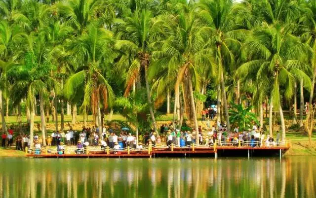 2020想去海南旅游的景点椰子大观园五公祠海瑞墓骑楼老街