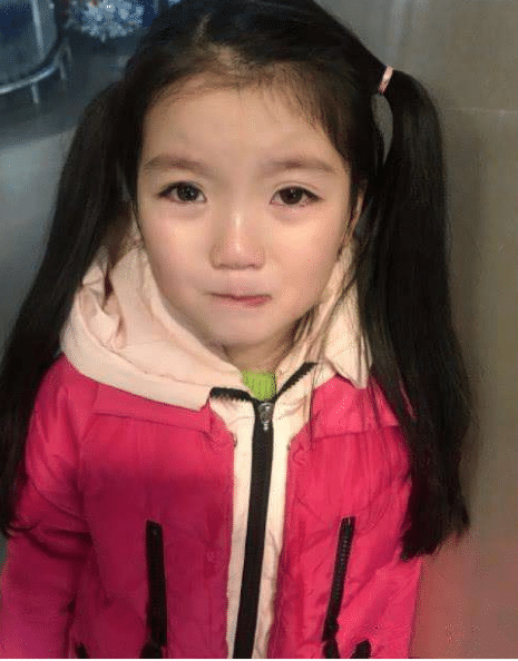 她4岁出道一夜成名,6岁年赚百万养活一家人,现状态