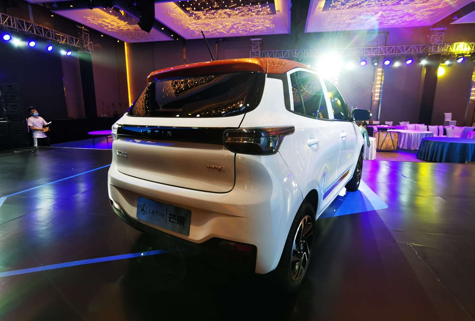 雷丁汽车全新品牌发布 微型纯电动车芒果首发亮相