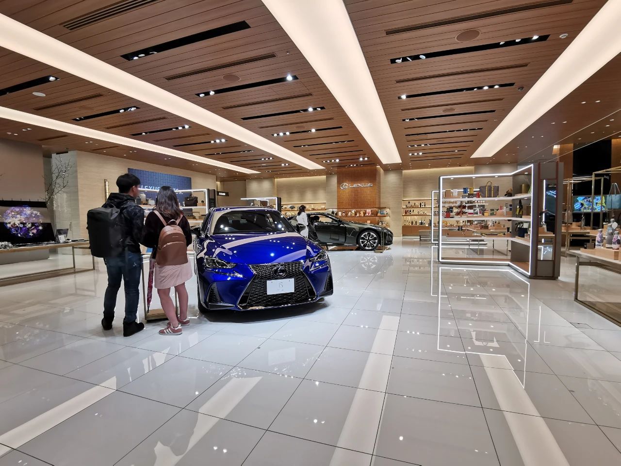 lexusmeets丨雷克萨斯城市展厅探店
