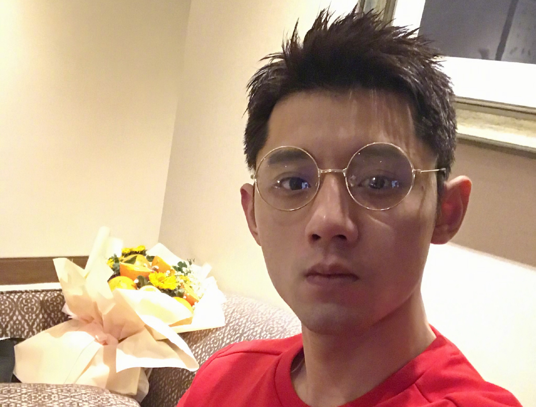 而张继科的爸爸也在节目中公开了儿媳妇的标准,首先女生的身高不能矮