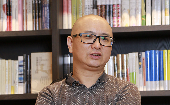 年轻人为何躺平?三和青年是工业化过程中把农民工“非人化”的结果_新浪科技_新浪网