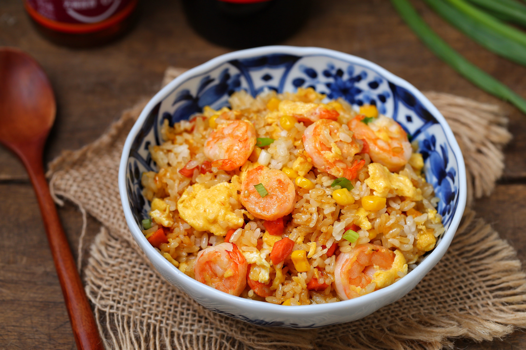 添加几种食材变成营养便当,老公直呼太豪华|米饭|虾仁|火腿肠_新浪