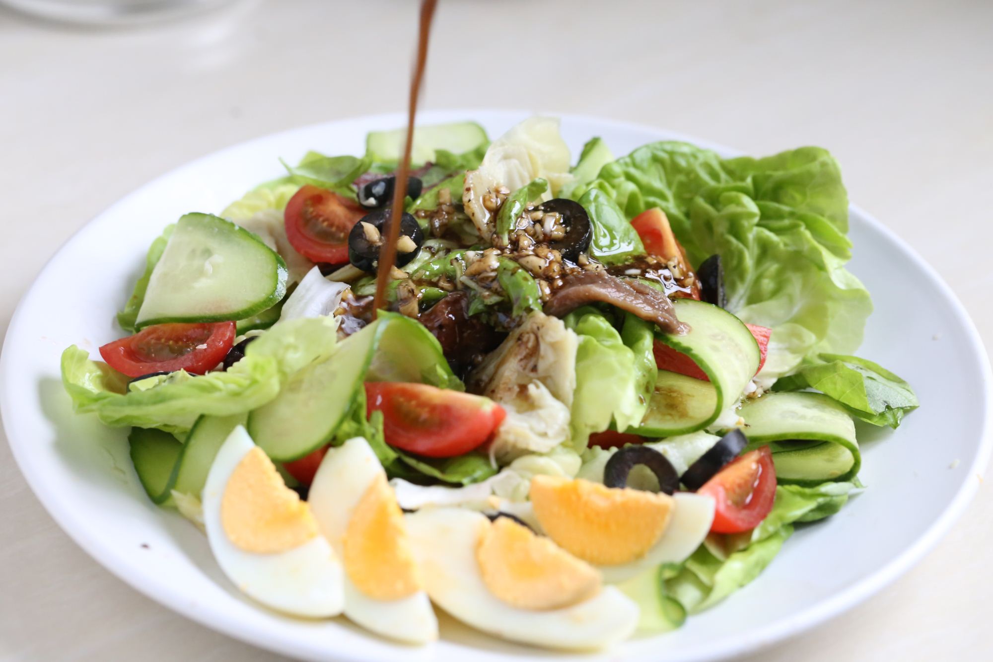 法国有名尼斯沙拉做法如此简单食材多样化营养丰富超美味