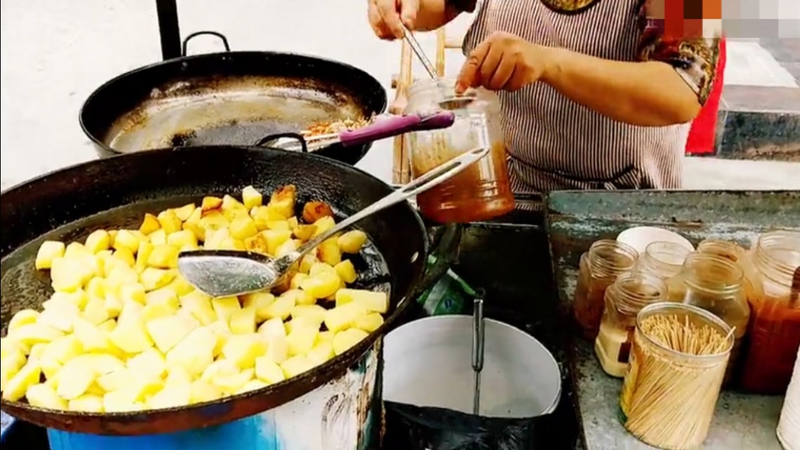 重庆街边小吃"锅巴洋芋",原来这么简单!学会了你也可以摆地摊