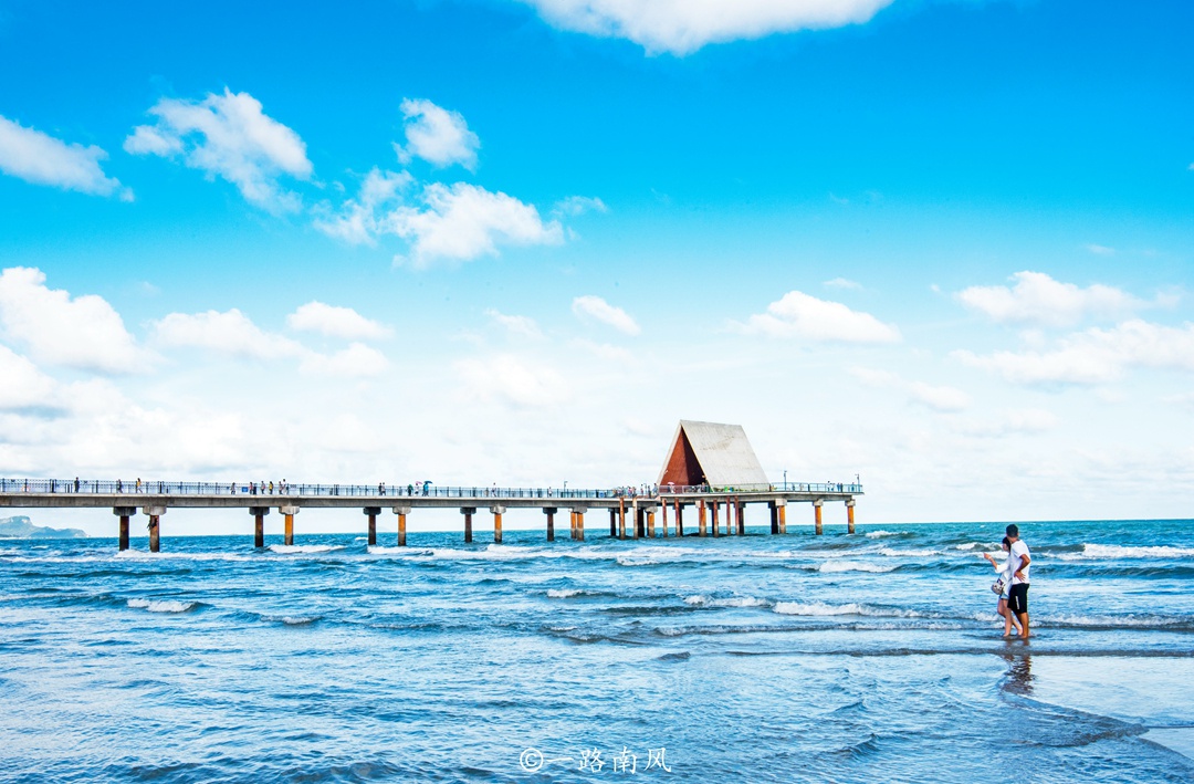 广东湛江也有栈桥,比青岛栈桥离大海更近,景色堪比马尔代夫|海之角
