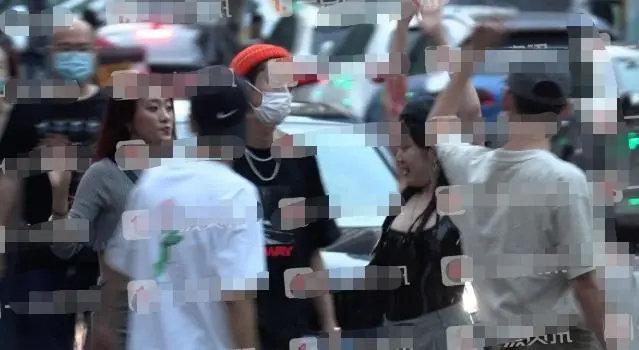 网曝王鹤棣女友正面照,两人疑似是大学同学,曾有多张亲密合照休闲区蓝鸢梦想 - Www.slyday.coM 网曝王鹤棣女友正面照,两人疑似是大学同学,曾有多张亲密合照休闲区蓝鸢梦想 - Www.slyday.coM