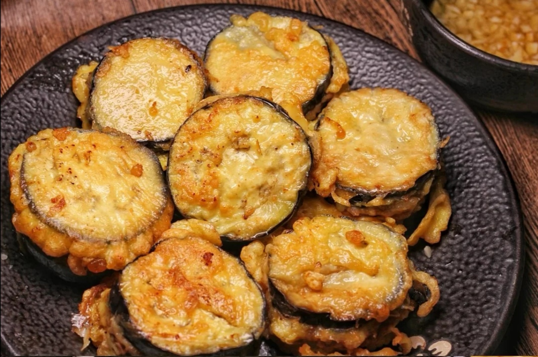 3步搞定的传统炸茄盒小时候的味道外酥里嫩一次能吃15个