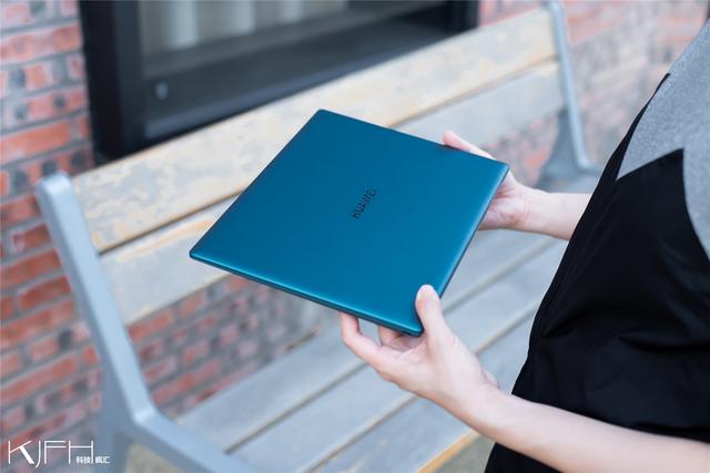 华为matebookx体验全面屏极致轻薄笔记本又好看又好用