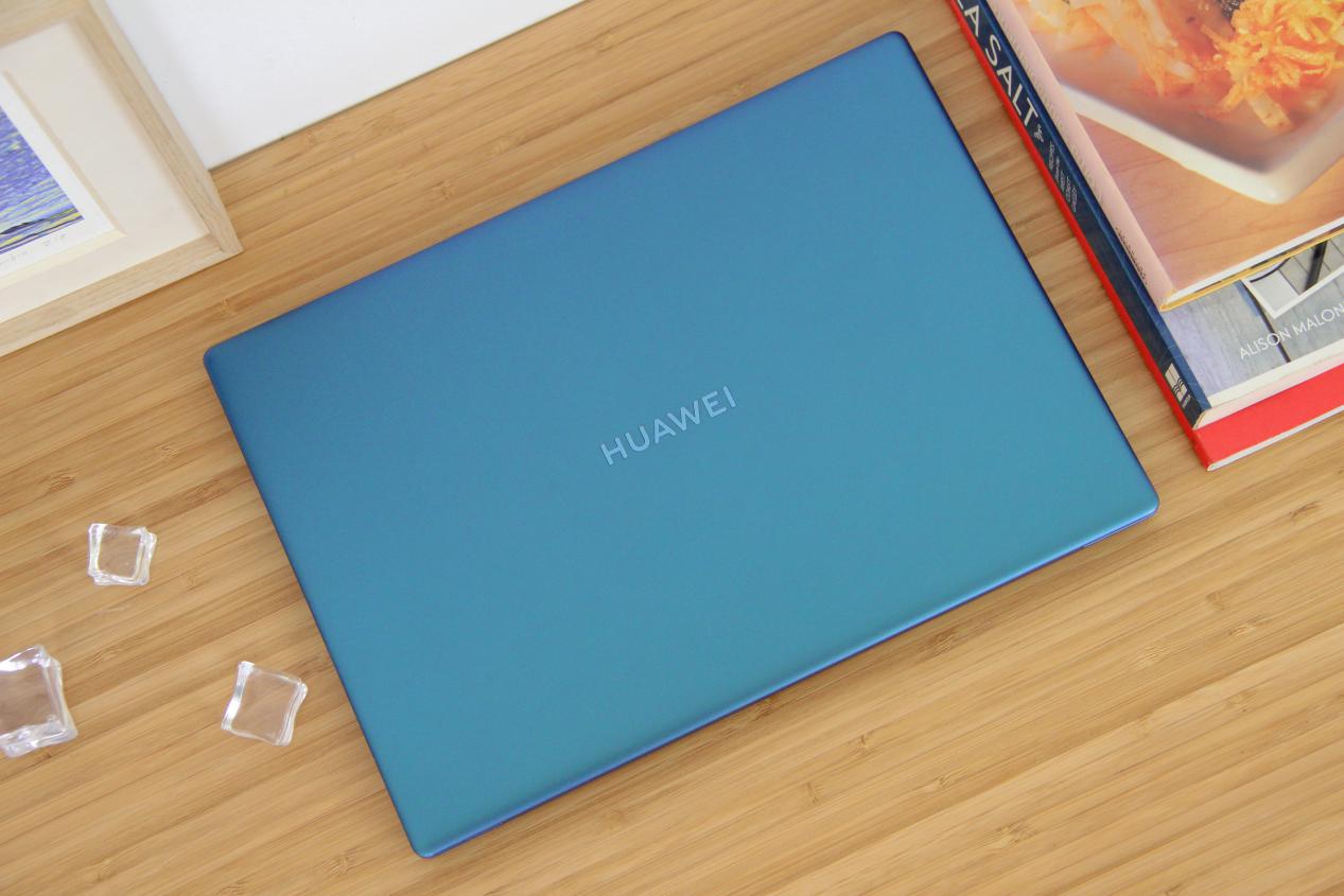 移动办公时尚商务轻薄标杆华为matebookx图赏