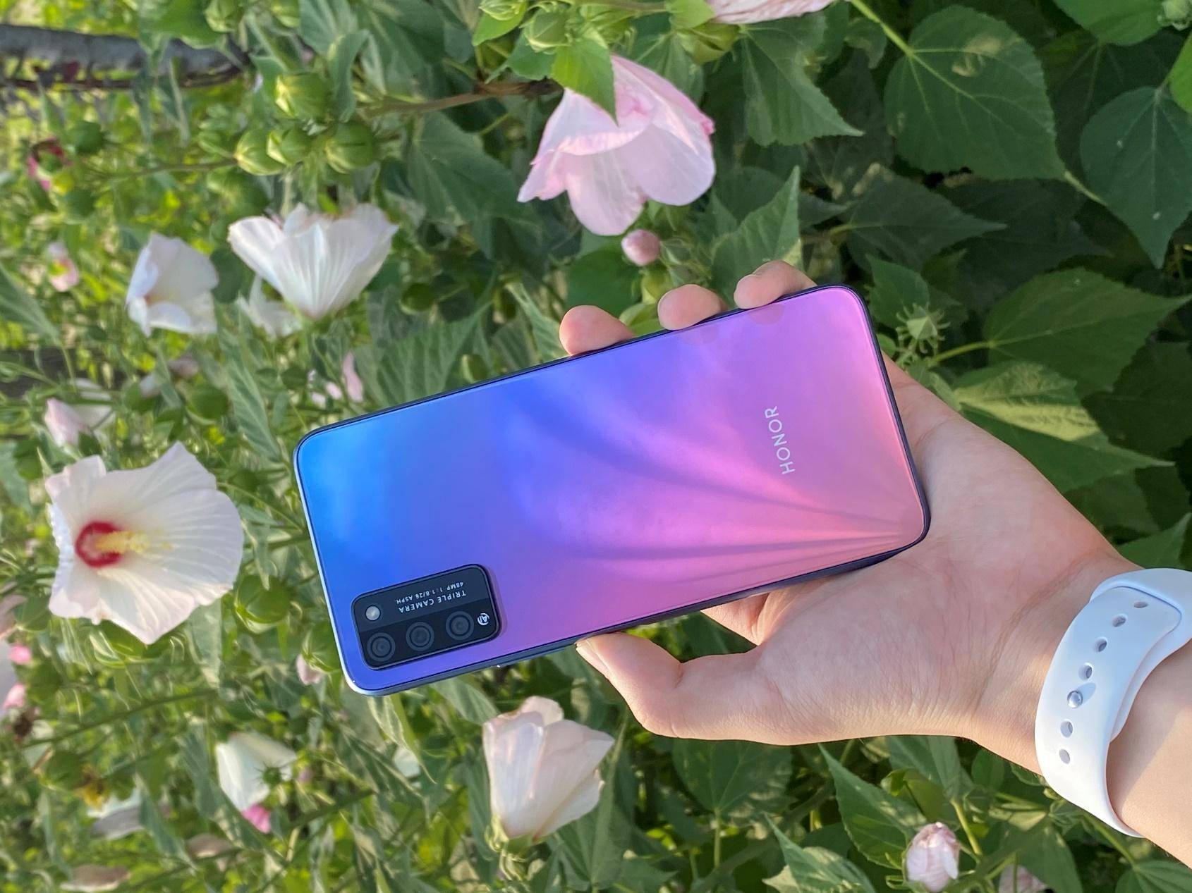 预定下半年爆款5g神机 荣耀30青春版颜值党的必选