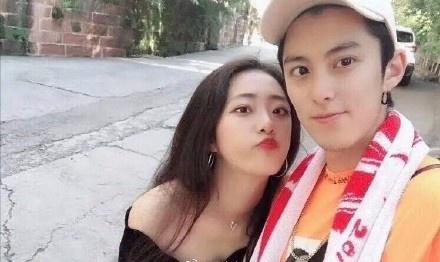 网曝王鹤棣女友正面照,两人疑似是大学同学,曾有多张亲密合照休闲区蓝鸢梦想 - Www.slyday.coM 网曝王鹤棣女友正面照,两人疑似是大学同学,曾有多张亲密合照休闲区蓝鸢梦想 - Www.slyday.coM