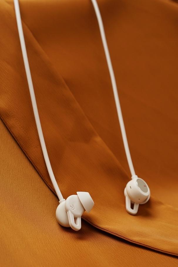 华为freelacepro无线耳机上手高阶配色颜值升级