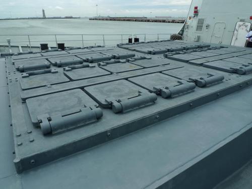 052b型168舰:中期改造将上垂发装置,仍然是艘多功能驱逐舰