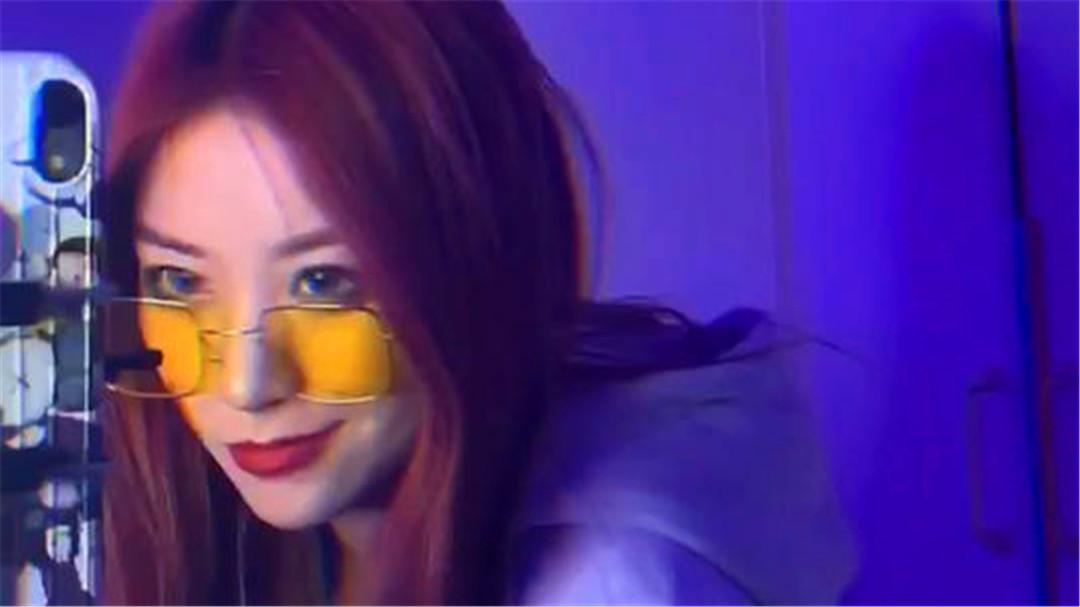 刀小刀为回避睡衣事件变冷血陈哇塞难受网友求连麦被无视