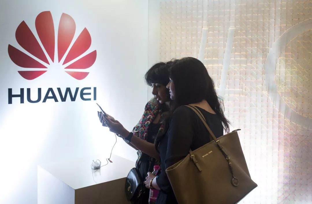 参考快评：美对华为发起“致命打击”？中国人没在怕！