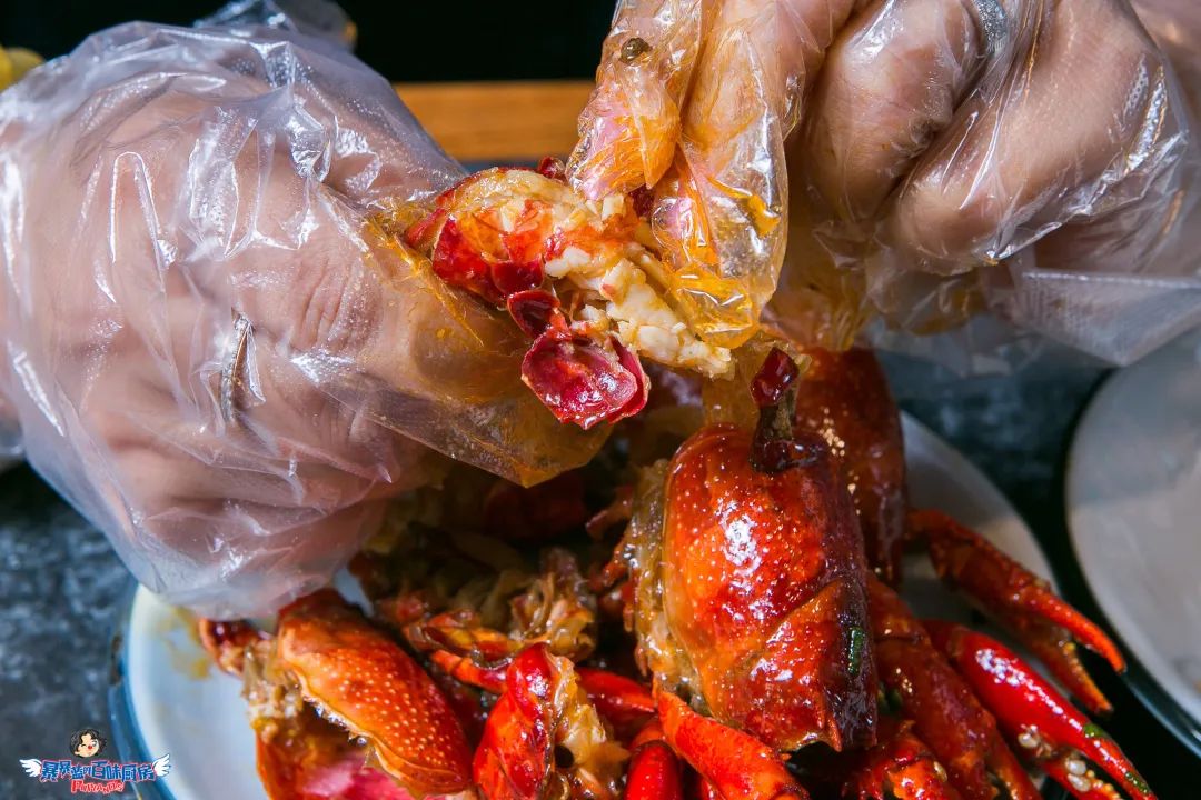 托武汉老板的福,这可能是我今年吃过最好吃的小龙虾!|新冠肺炎_新浪新