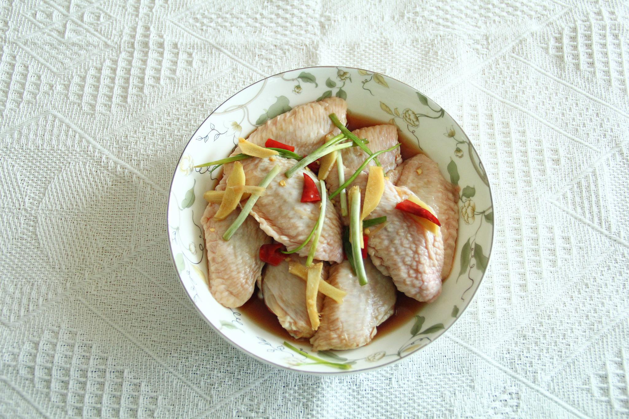 夏日鲜嫩清蒸鸡翅中,咸鲜不油腻,少吃油炸,多清淡!简单快手