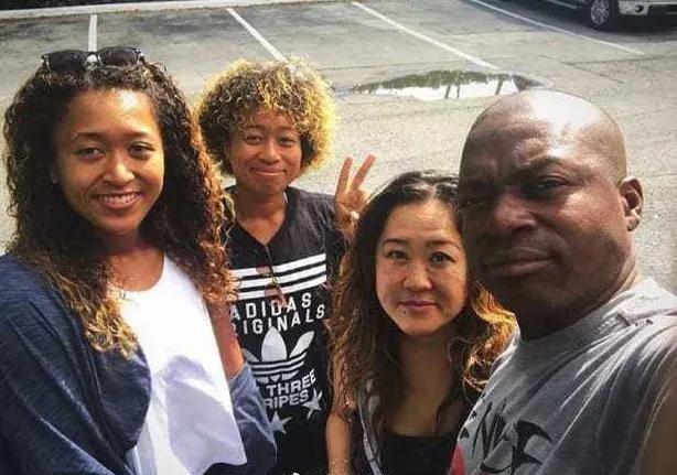 大坂直美超小威莎娃成网坛新吸金女王与费德勒还有多大差距